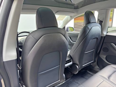 Used 2020 Tesla Model Y Long Range AWD/4WD image 35