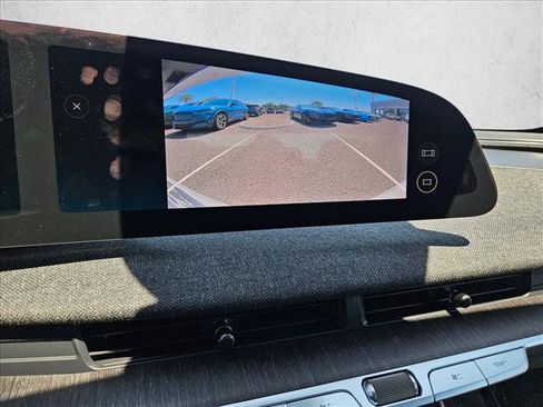 Used 2025 Lucid Air Pure RWD image 16