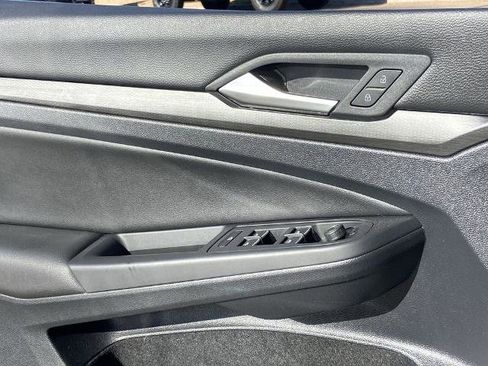 Used 2022 Volkswagen GTI Autobahn image 20