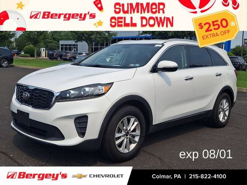 Used 2019 Kia Sorento FWD image 1