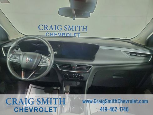 Used 2025 Buick Encore GX Preferred AWD/4WD image 15