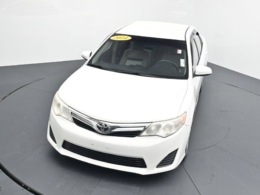 Used 2014 Toyota Camry LE FWD image 29