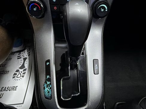 Used 2016 Chevrolet Cruze LTZ FWD image 9