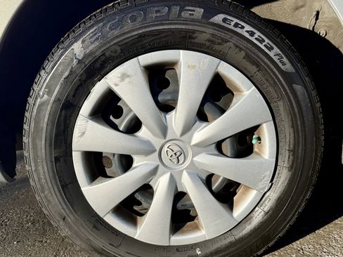 Used 2013 Toyota Corolla LE Special Edition image 6