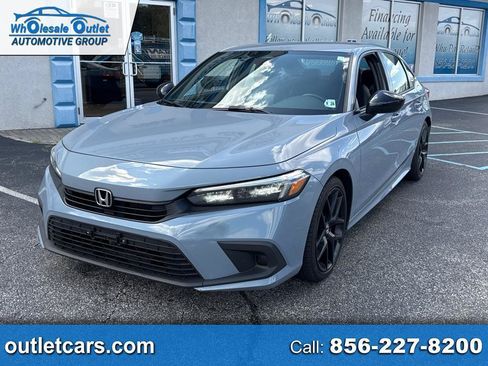 Used 2024 Honda Civic Sport image 1