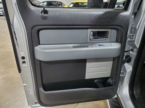 Used 2011 Ford F150 XLT w/ XLT Chrome Pkg image 25