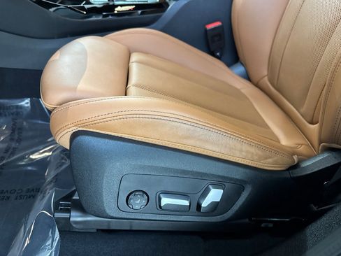 Used 2023 BMW X3 xDrive30i w/ Convenience Package AWD/4WD image 14