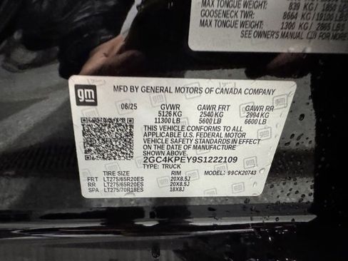 Used 2025 Chevrolet Silverado 2500 LTZ w/ LTZ Premium Package image 26