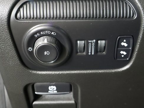 Used 2024 Jeep Wagoneer Series II AWD/4WD image 43