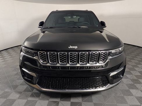 Used 2025 Jeep Grand Cherokee Summit AWD/4WD image 10