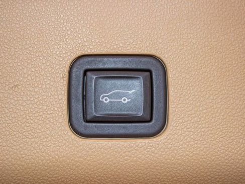 Used 2023 Cadillac Escalade Premium Luxury w/ LPO, Floor Liner Package image 17