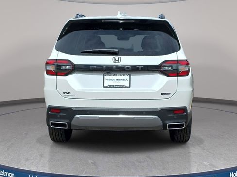 New 2026 Honda Pilot Touring image 6
