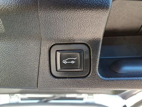 Used 2019 GMC Acadia SLE FWD image 36