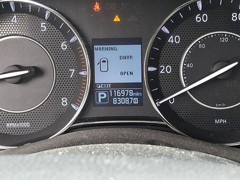Used 2019 Nissan Armada Platinum w/ Captain's Chairs Package AWD/4WD image 22