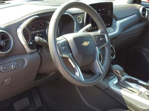 Used 2024 Chevrolet Blazer LT w/ Convenience Package AWD/4WD image 9