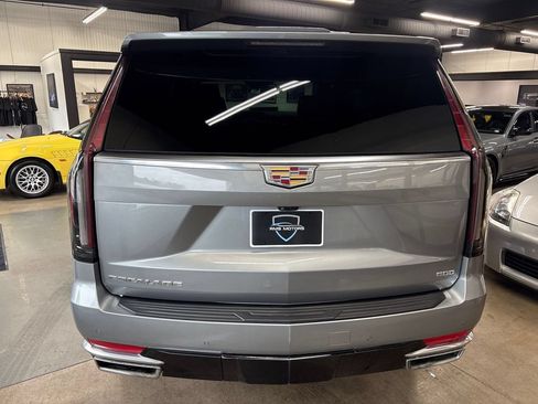 Used 2023 Cadillac Escalade Premium Luxury w/ Performance Package AWD/4WD image 7