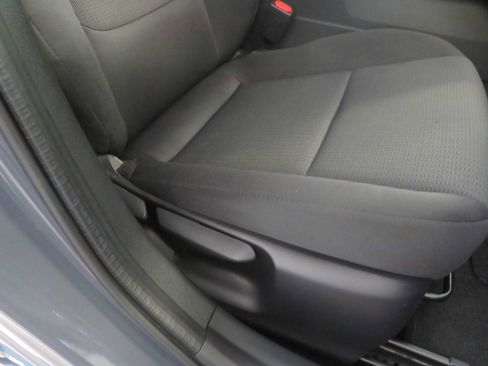 Used 2025 Toyota Prius LE image 26