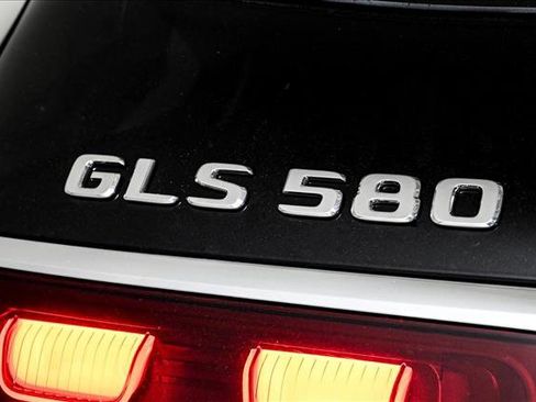 New 2025 Mercedes-Benz GLS 580 4MATIC image 5