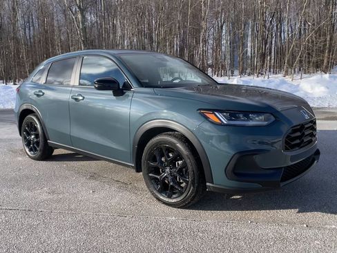 Certified 2024 Honda HR-V Sport image 3