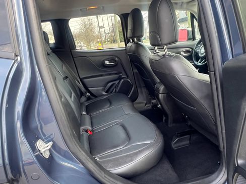 Used 2020 Jeep Renegade Limited AWD/4WD image 29