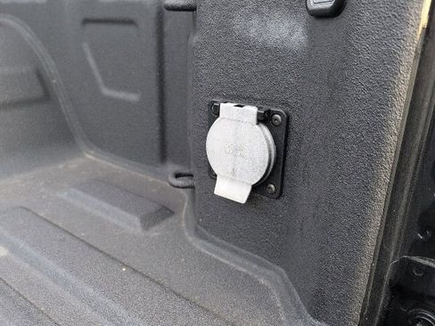 Used 2024 Chevrolet Silverado 1500 Custom Trail Boss w/ Turbomax Blackout Package image 8