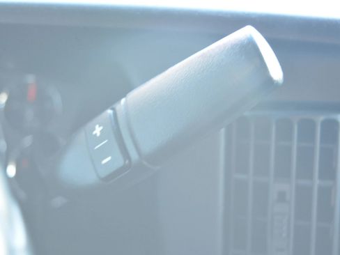 Used 2017 Chevrolet Express 3500 LS image 21