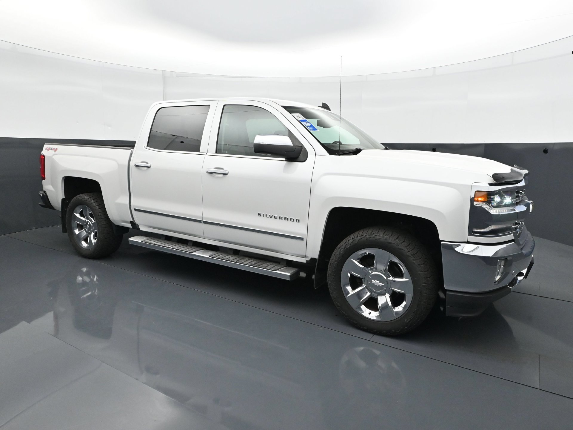 Used 2016 Chevrolet Silverado 1500 LTZ w/ Sport Package AWD/4WD image 9