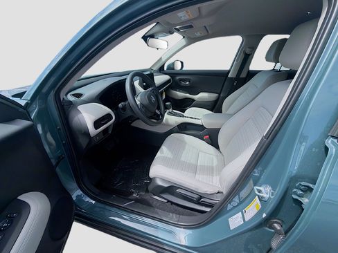 New 2026 Honda HR-V LX image 17