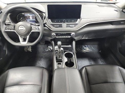 Used 2023 Nissan Altima 2.5 SL image 2