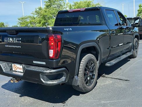 Used 2023 GMC Sierra 1500 Elevation w/ LPO, Elevation Black Package AWD/4WD image 9