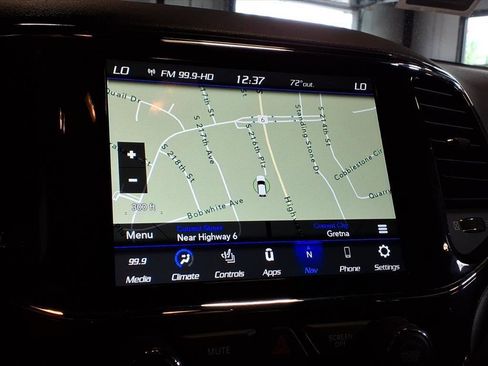 Used 2021 Jeep Grand Cherokee Laredo X image 21