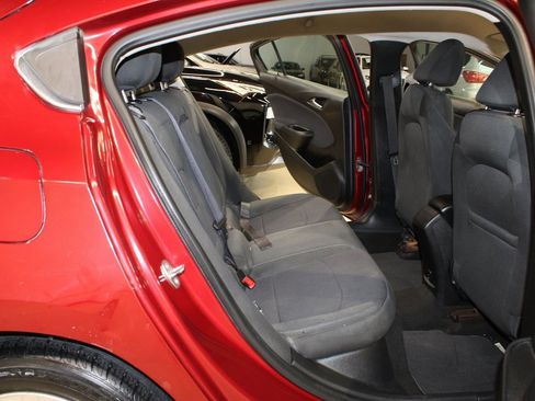 Used 2017 Chevrolet Cruze LT image 11