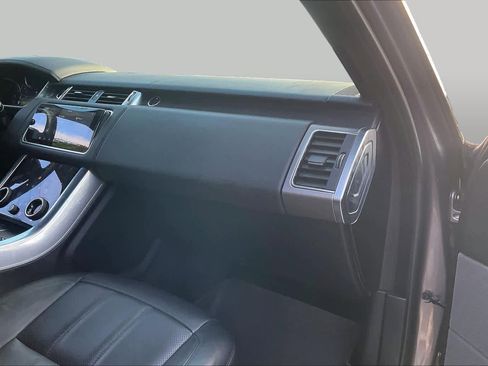 Used 2020 Land Rover Range Rover Sport HSE AWD/4WD image 17