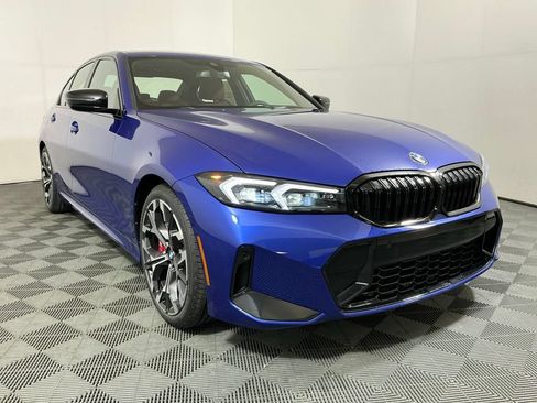 New 2026 BMW 330i Sedan w/ M Sport Package RWD image 4
