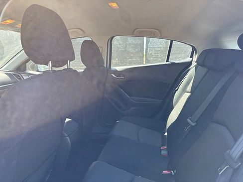 Used 2017 MAZDA MAZDA3 Sport FWD image 12