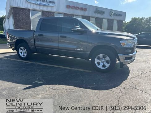 Used 2023 RAM 1500 Big Horn AWD/4WD image 4