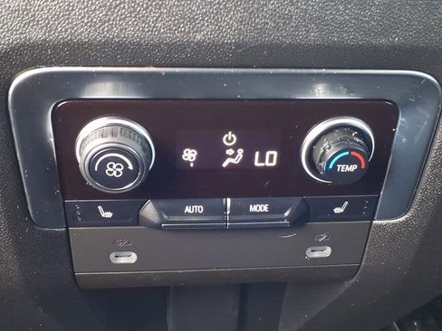 Certified 2022 Chevrolet Tahoe RST w/ Luxury Package AWD/4WD image 33