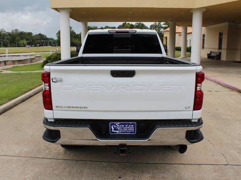 Used 2022 Chevrolet Silverado 2500 LT w/ Convenience Package AWD/4WD image 14