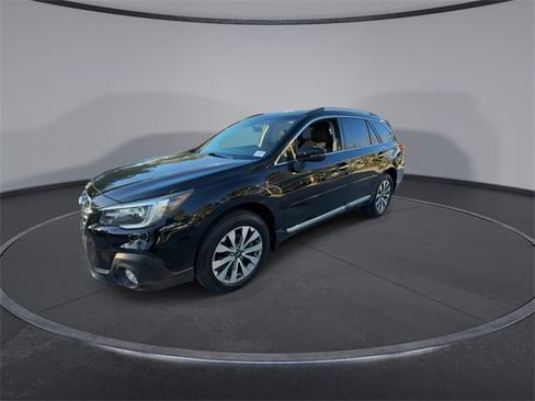 Used 2018 Subaru Outback 2.5i Touring image 4