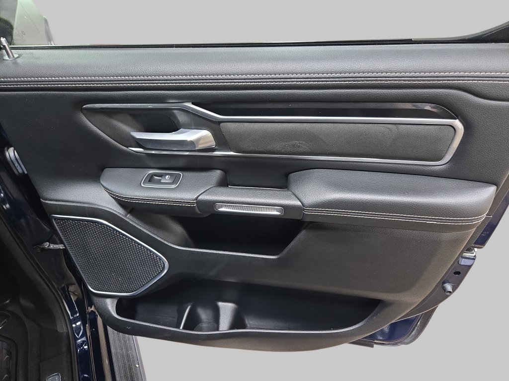 Used 2020 RAM 1500 Laramie w/ Sport Appearance Package AWD/4WD image 14
