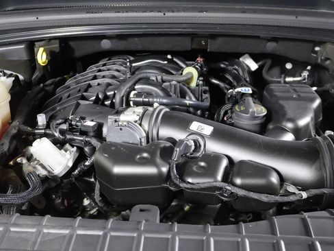 Used 2023 Jeep Grand Cherokee L Laredo AWD/4WD image 19