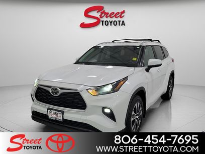 Used 2023 Toyota Highlander XLE