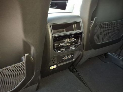 New 2025 Jeep Grand Cherokee Altitude AWD/4WD image 10