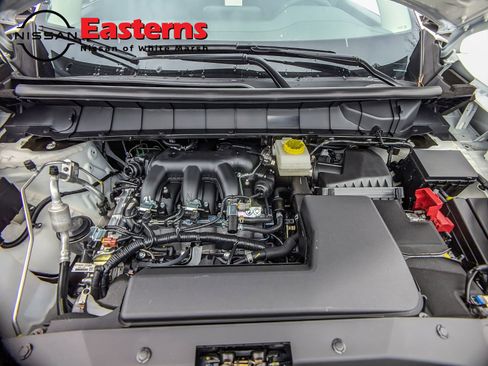 New 2025 Nissan Pathfinder SV w/ SV Premium Package image 10