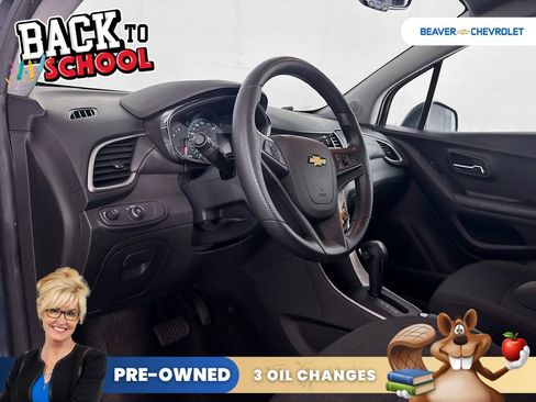 Used 2021 Chevrolet Trax LS w/ Tint and Cruise Package AWD/4WD image 10