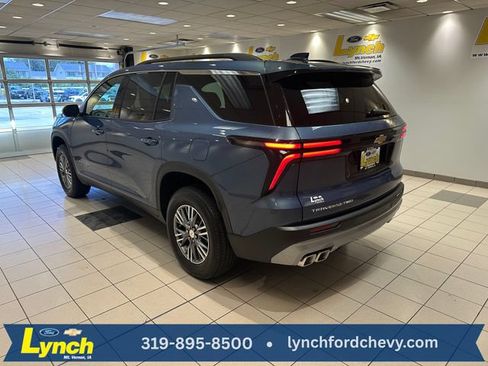 Used 2025 Chevrolet Traverse LT AWD/4WD image 22