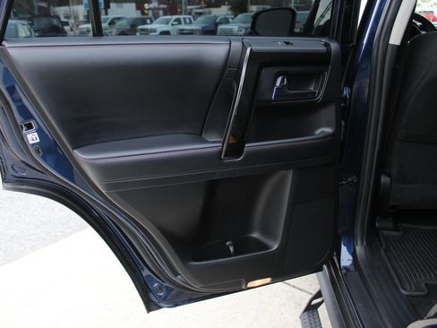 Used 2019 Toyota 4Runner TRD Off-Road image 21