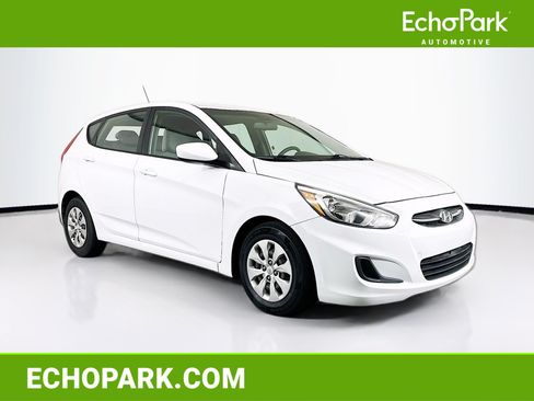 Used 2016 Hyundai Accent SE FWD image 1