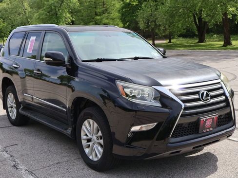 Used 2014 Lexus GX 460 w/ Premium Package AWD/4WD image 3