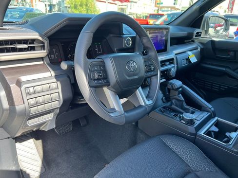 New 2026 Toyota 4Runner SR5 image 9